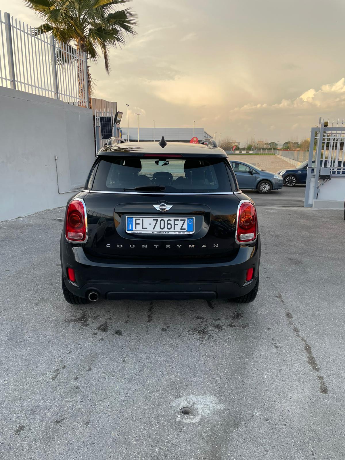 Rivenditore di auto usate plurimarche a Caivano